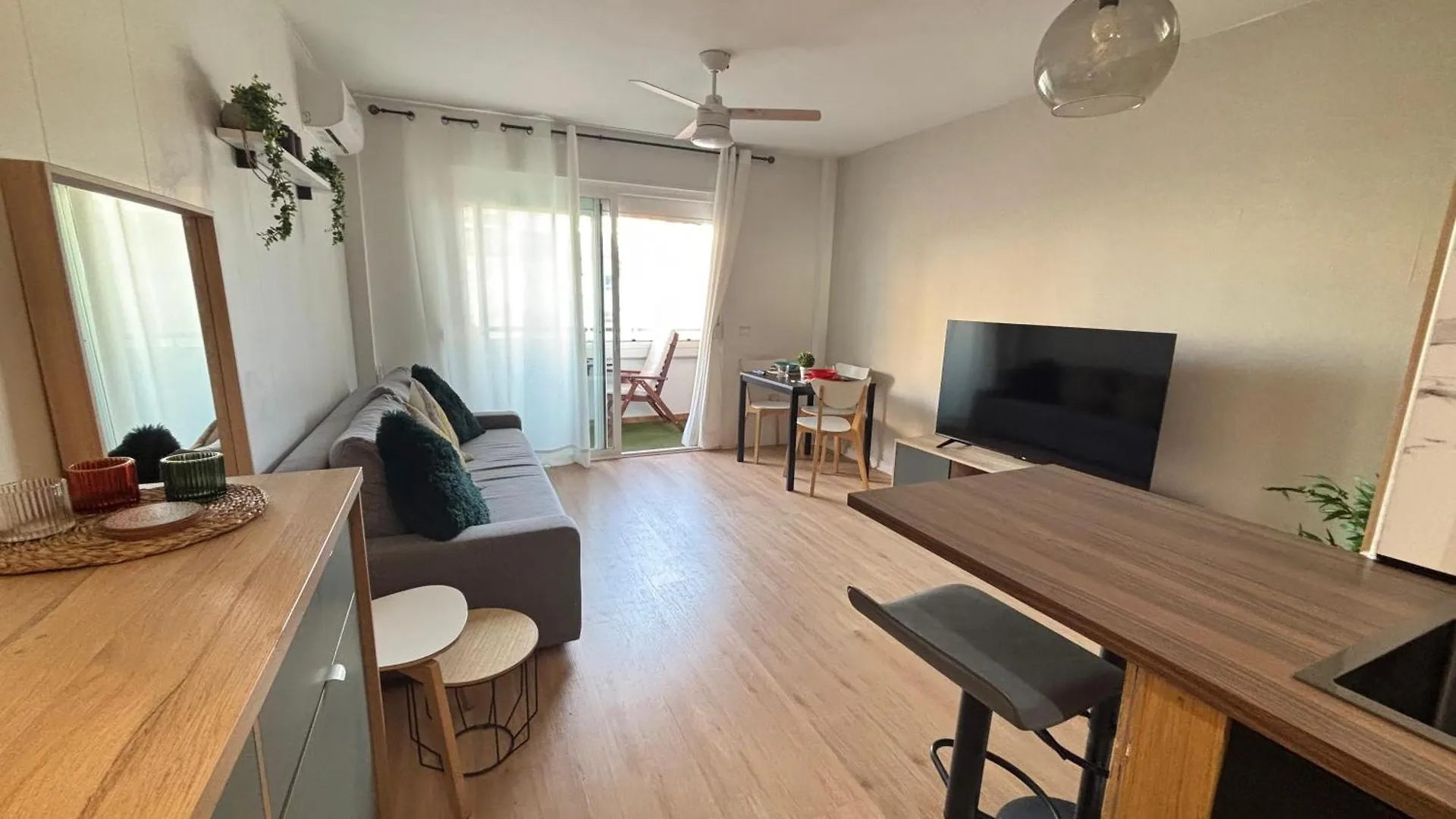 Apartamento Nuevo Con Parking Y Piscina Gratis Fuengirola Spain